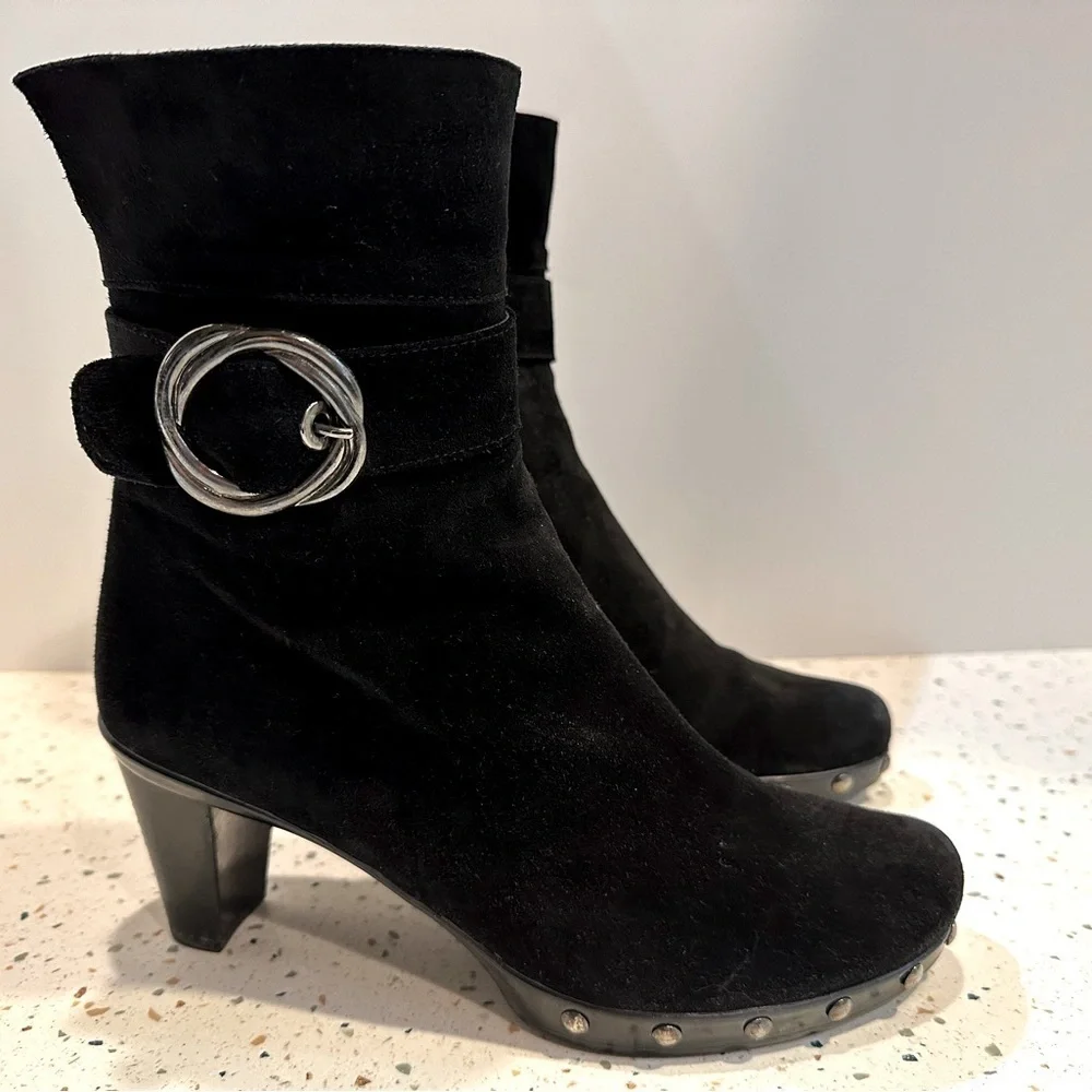 Stuart WEITZMAN‎ Black Suede Heeled Buckle Ankle Bootie